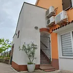 Apartma Marina
